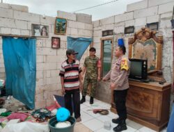 Tragedi Pagi di Sumberurip, Rumah Warga Porak-Poranda Disapu Angin Babinsa Bergerak Cepat Ke Lokasi