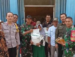 Ribuan Warga Sumberjaya Terima Bantuan Pangan Kemensos, Babinsa Koramil 01/Tambun Kawal Penyaluran