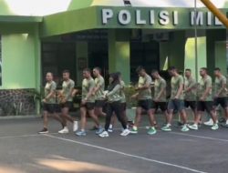 Dandenpom XIV/4 Makassar Pimpin Olahraga Bersama dan Aksi Bersih Markas, Perkuat Kebugaran, Disiplin, serta Soliditas Personel