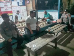 Tingkatkan Keamanan Lingkungan, Satbinmas Polres Melawi Sambangi dan Bina Pos Satkamling di Nanga Pinoh
